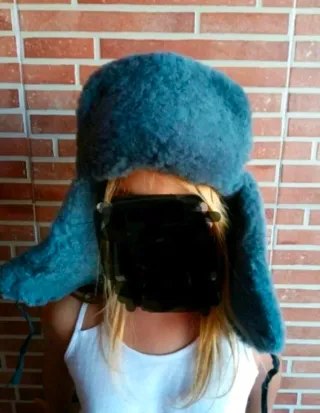 Gorros rusos blancos y negros sin estrenar