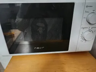 Microondas Nevir Blanco