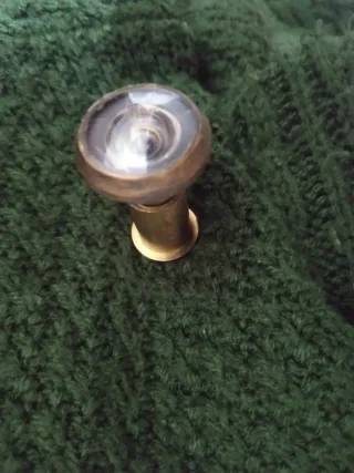 Mirilla para puerta de latón