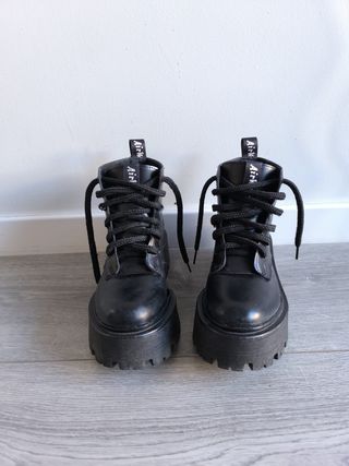 Botas Militares Plataforma Track Negras
