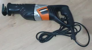 Sierra de sable Worx 800W