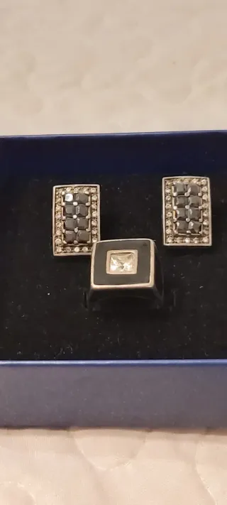 Conjunto de joyería plata y negro