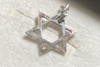 Dije Estrella de David Plata