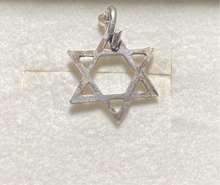 Dije Estrella de David Plata