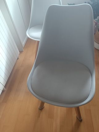Juego de 4 sillas de comedor blancas