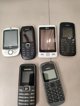 Lote 4 cellulari LG, Nokia, Samsung, Siemens