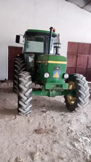 Tractor John Deere 3140 DT