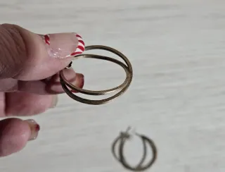 Pendientes aro dorados entrelazados