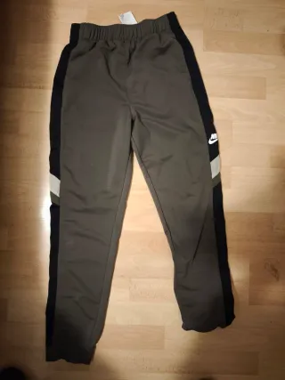 Pantalón Nike Tech Verde Oliva
