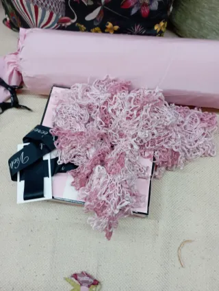 Scalda collo rosa e bianco