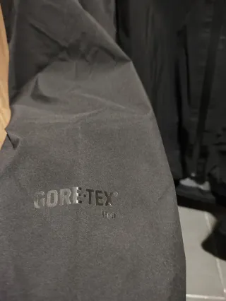 Chaqueta The North Face summit series  Goretex pro