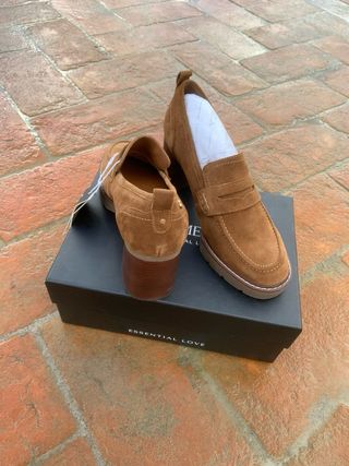 Tacchi scamosciati marroni