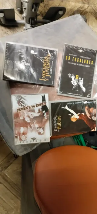 Pack 4 Películas DVD Alfred Hitchcock, dos sin abr