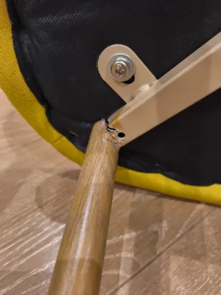 Silla Nórdica Amarilla Tapizada