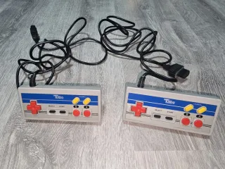 Consola Nintendo NS-81 Beige/Gris vintage.