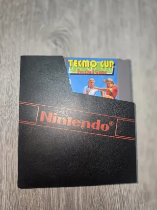 Consola Nintendo NS-81 Beige/Gris vintage.