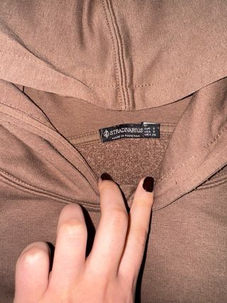 Sudadera marrón con capucha!!
