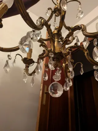 Lámpara araña antigua con cristales