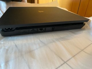Consola PS4 + 2 Mandos + GTA V