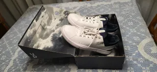 ON The Roger Sneaker Scarpe Bianco/Blu