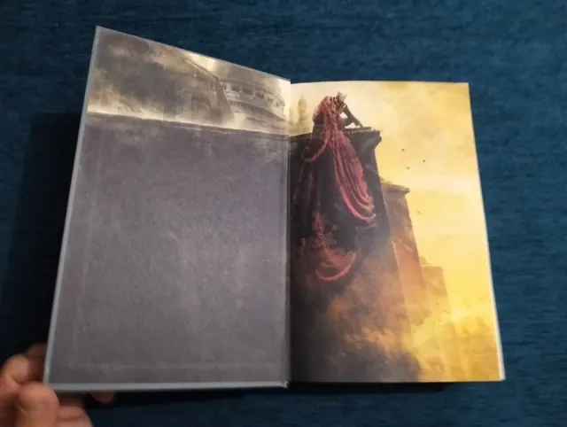 Elantris (edición ilustrada). Brandon Sanderson.
