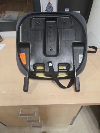 Sedile elevabile per seggiolino auto per bambini