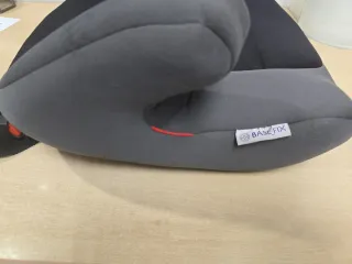 Sedile elevabile per seggiolino auto per bambini