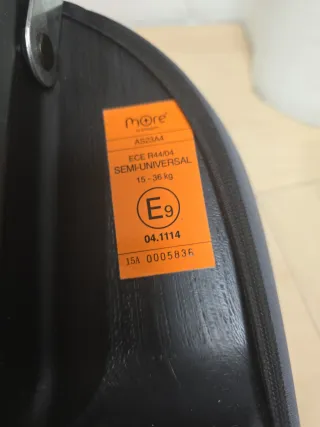 Sedile elevabile per seggiolino auto per bambini