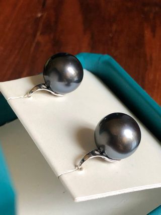 Pendientes Perla Tahití Negra Redonda 13.5mm AA+