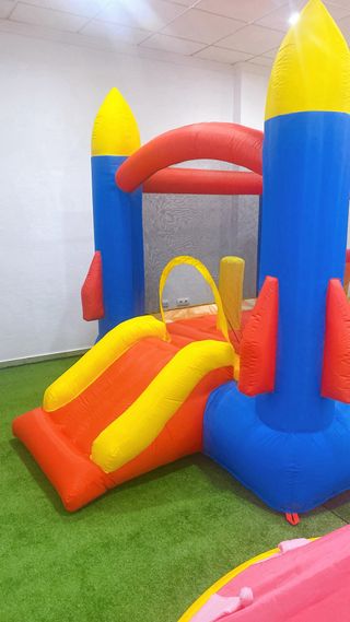 Castillo Hinchable con soplador