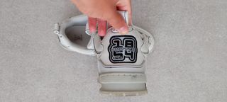 Louis Vuitton Skage Grises Blancas