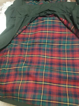 Cazadora verde con forro de cuadros