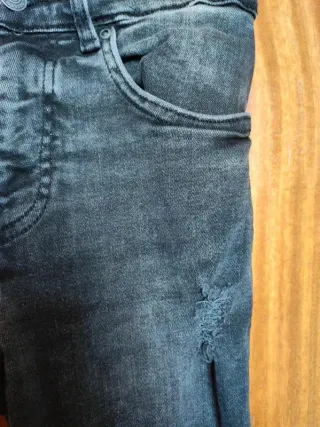 Jeans Pull&Bear Super Skinny Negro Rotos Talla 36