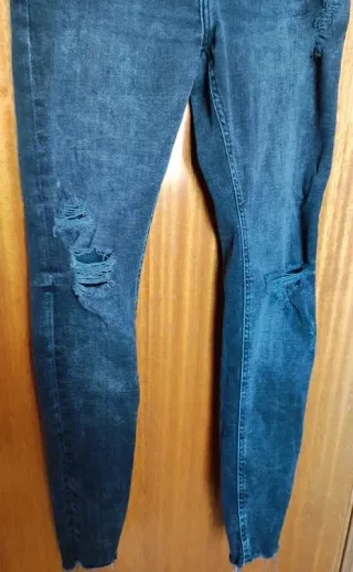 Jeans Pull&Bear Super Skinny Negro Rotos Talla 36