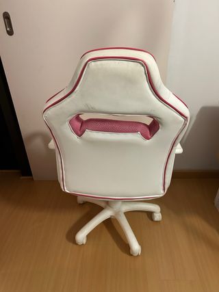 (BASTANTE USADA) Silla Gaming W-DESIGN Rosa