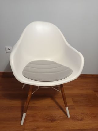 Pareja de sillas de Leroy Estudio Salón Exterior