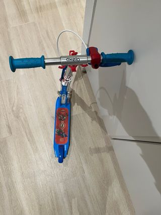 Patinete Oxelo azul y rojo