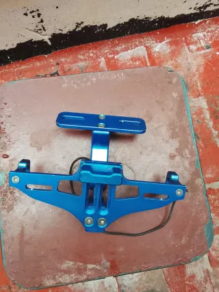 Suporte de Matrícula Universal Azul