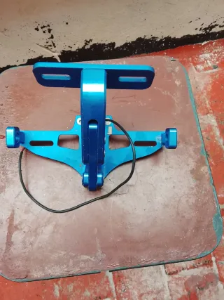 Suporte de Matrícula Universal Azul