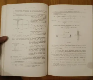 Resistencia de materiales. Libro técnico antiguo