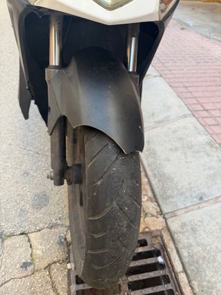 Kymco Agility 125cc Scooter