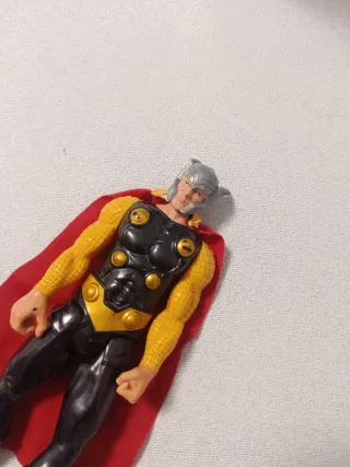 Muñeco Thor Marvel