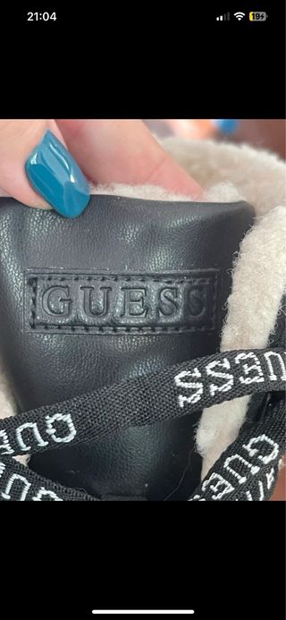 Botas Guess borreguito negras y blancas nuevas