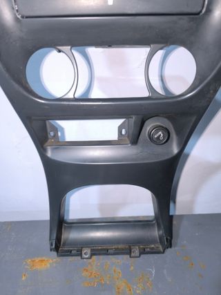 Consola Central Nissan Terrano 2