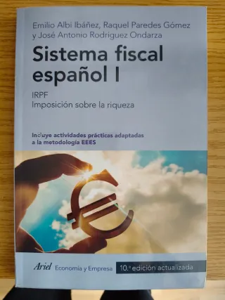Libro de economía cada uno a 6€