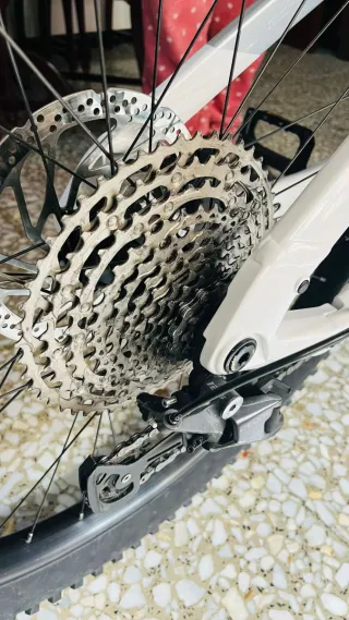 Bicicleta eléctrica Haibike AllMtn