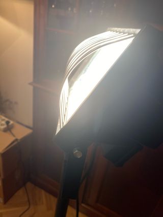 Foco 500W Massive con trípode Bombilla nueva