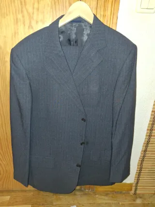 Traje de hombre negro