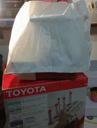 Remalladora Toyota 4 hilos