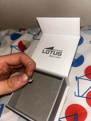 Pendiente Lotus Plata & Circonita